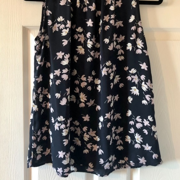 Loft - Cut Sleeve Mock-Neck Chiffon Floral Top - Picture 3 of 3